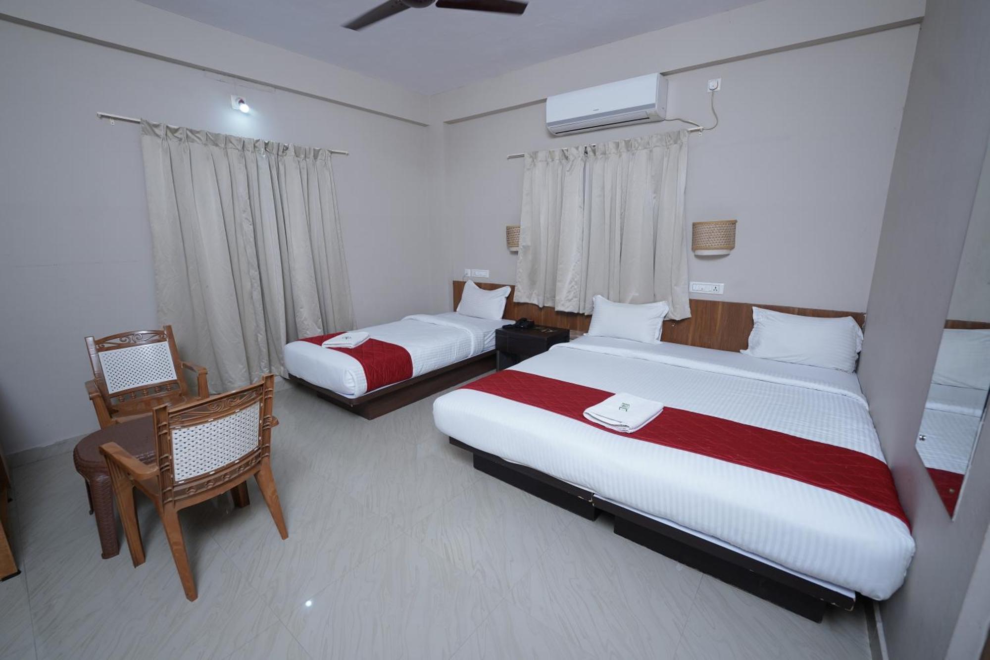 Dreams Airport Residency Villa Nedumbassery Kültér fotó